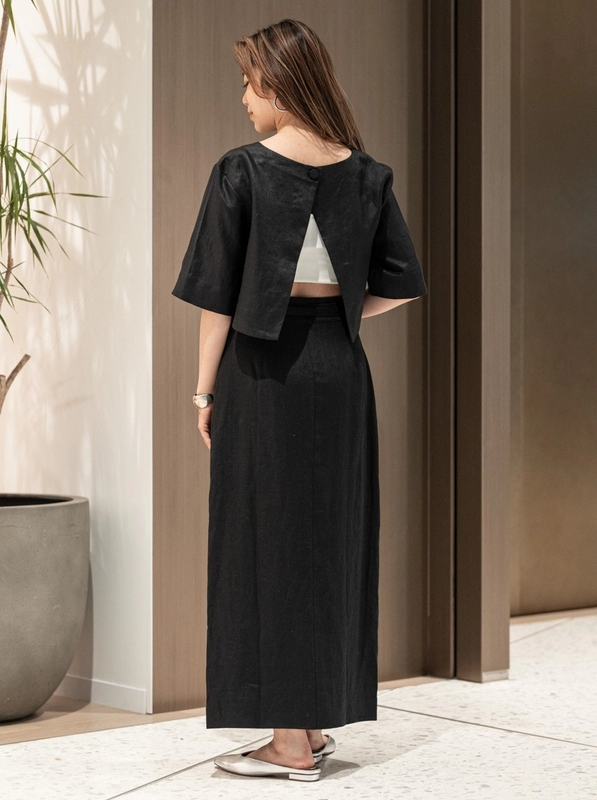 背中開きが可愛いセットアップのスタイリング | BANANA REPUBLIC公式