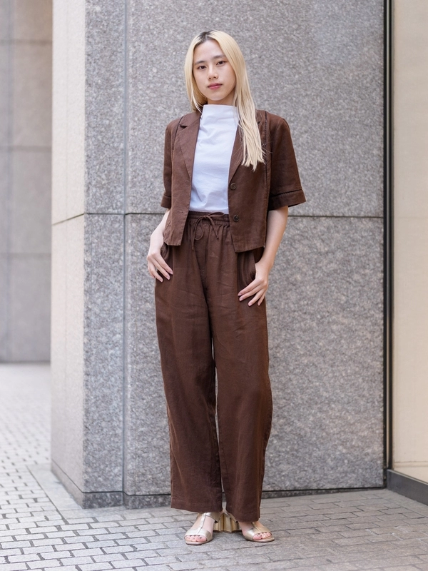 リラックス感と品を両立する、モダンセットアップ | BANANA REPUBLIC